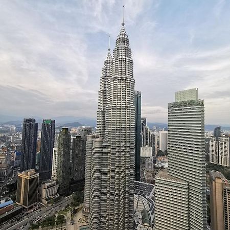 Sky Suites Klcc By Autumn Suites Premium Stay Куала Лумпур Екстериор снимка