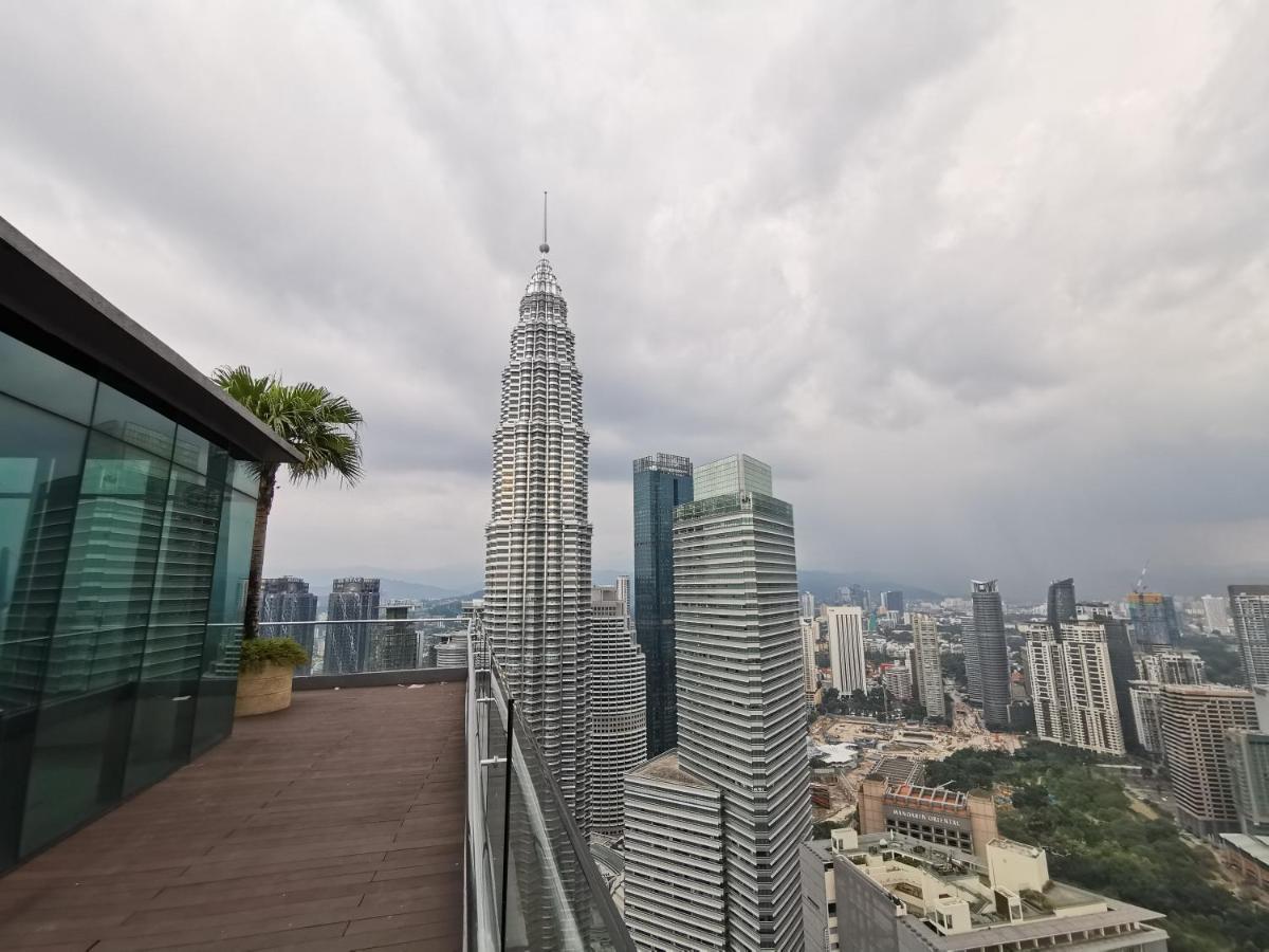 Sky Suites Klcc By Autumn Suites Premium Stay Куала Лумпур Екстериор снимка