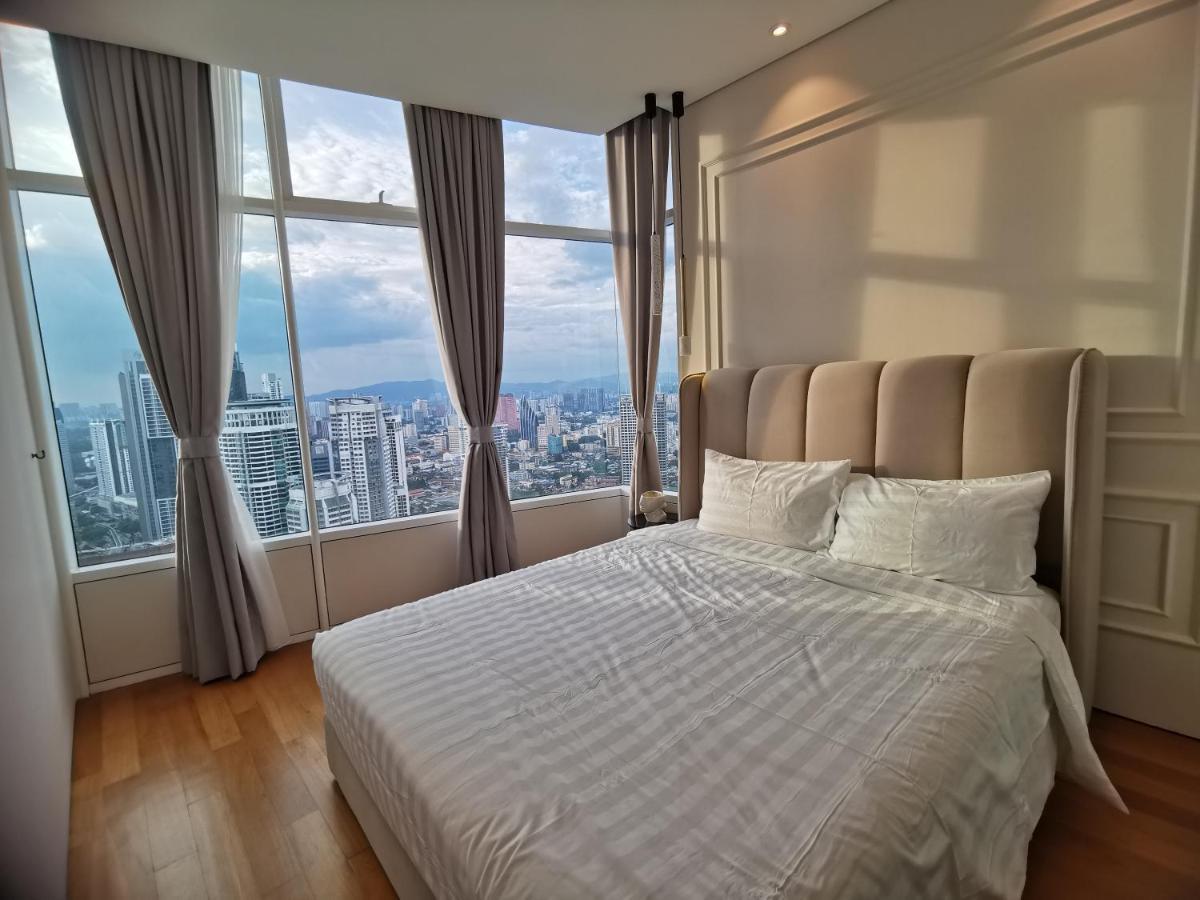 Sky Suites Klcc By Autumn Suites Premium Stay Куала Лумпур Екстериор снимка