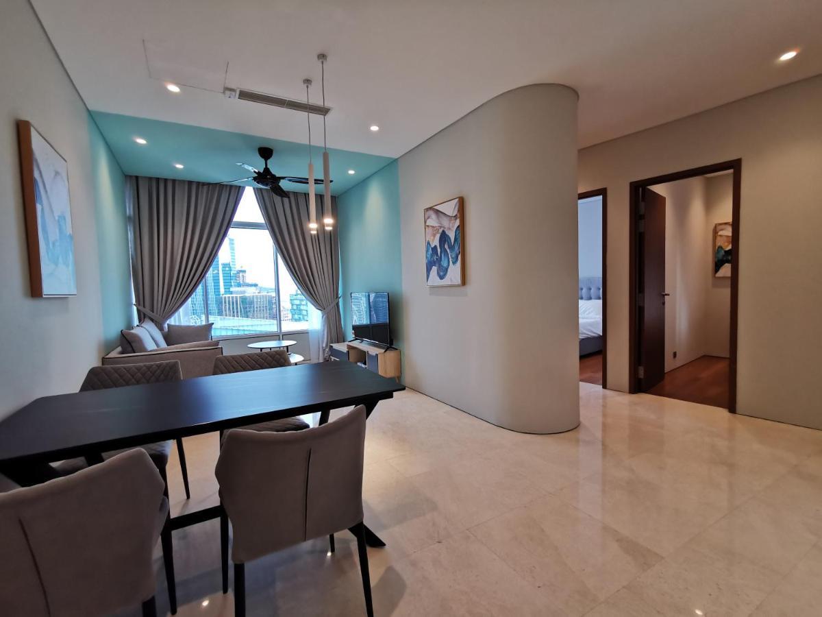 Sky Suites Klcc By Autumn Suites Premium Stay Куала Лумпур Екстериор снимка