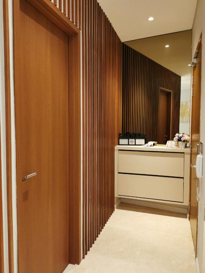 Sky Suites Klcc By Autumn Suites Premium Stay Куала Лумпур Екстериор снимка